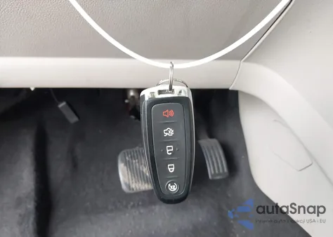 2017 Ford C-Max Energi Titanium из США, поврежденный, VIN 1FADP5FU4HL115737